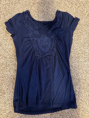 Women's Navy Crochet-Trim Short Sleeve Top